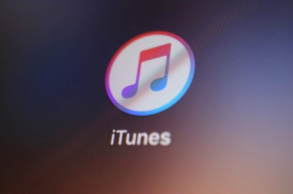 Tetesi : Kampuni ya Apple Kusitisha Programu Yake ya iTunes Tetesi : Kampuni ya Apple Kusitisha Programu Yake ya iTunes
