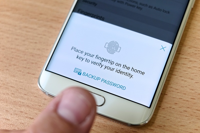 Jinsi ya Kuweka Ulinzi wa Fingerprint Kwenye App Yoyote
